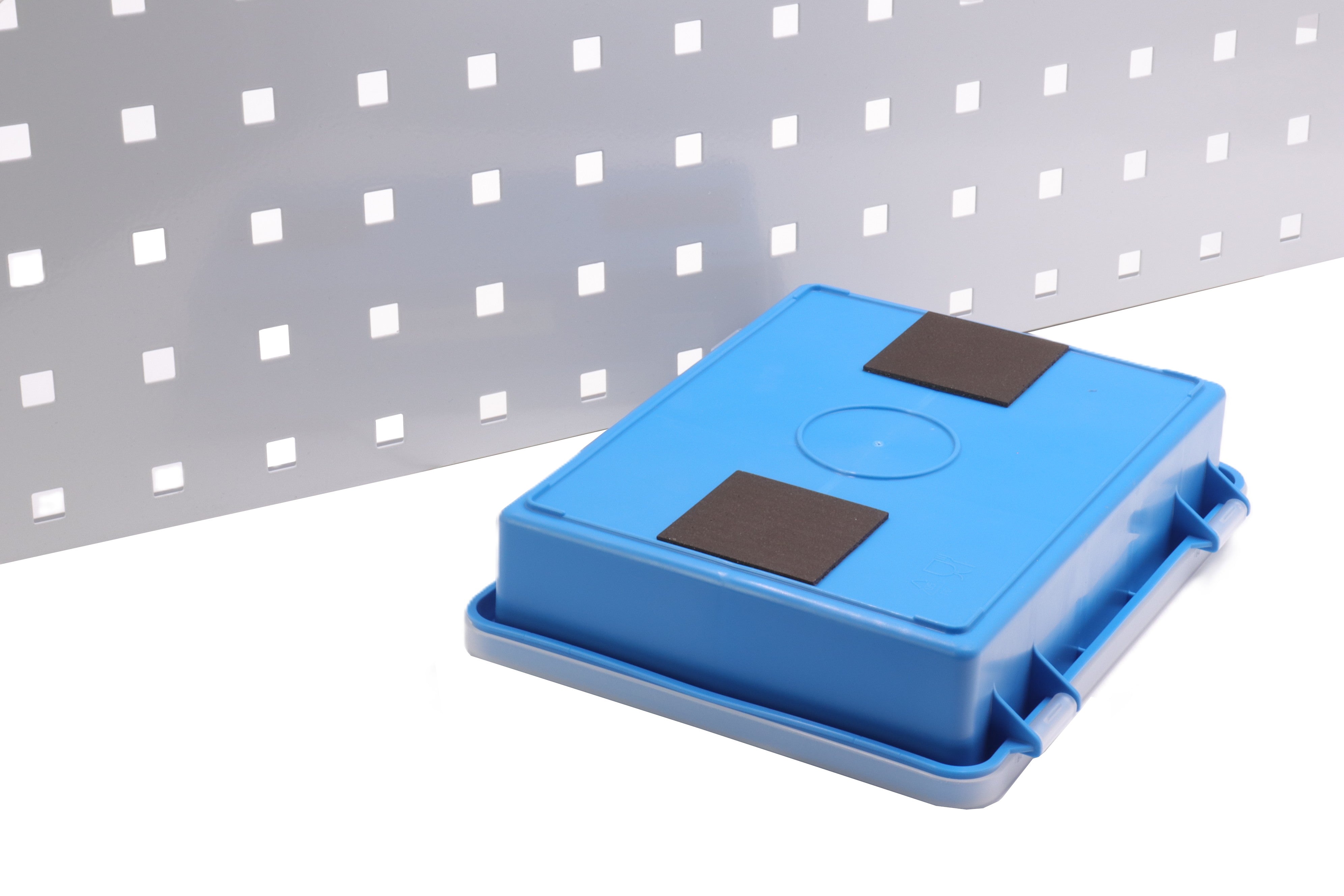 4 Stk. Neodym Magnete (extra stark) für Lochwand, Maße: 50x50x1,5 mm, selbstklebend, extra starke Haftkraft