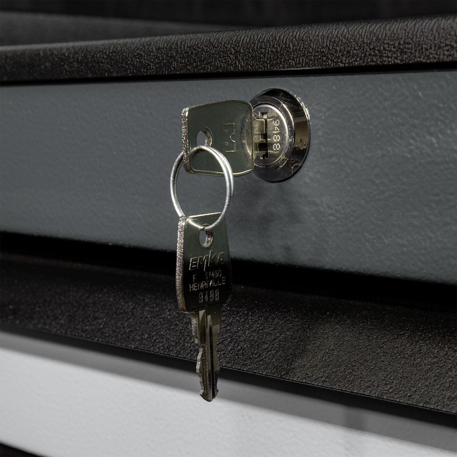 Werkstatt KFZ Rollwagen mit 7 Schubladen & rückseitiger Lochwand, Korpus Anthrazitgrau RAL7016, 750x475x985 (BxTxH)