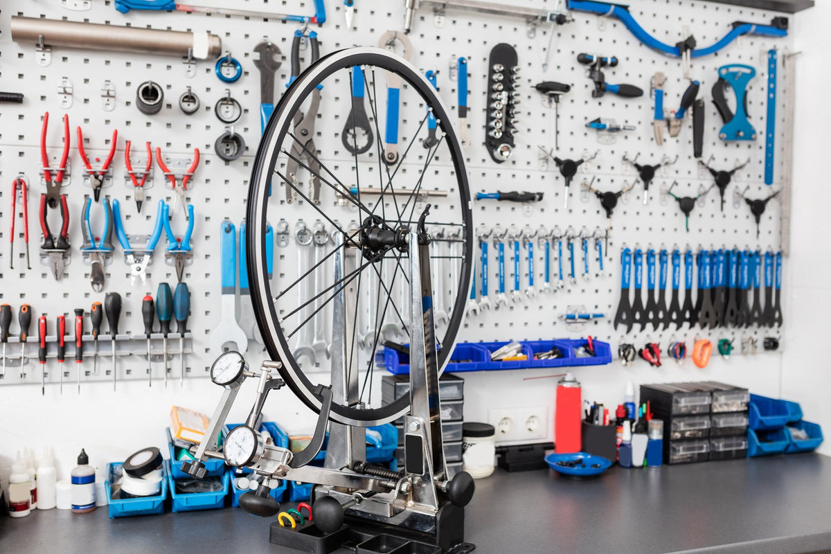 Lochwände für Fahrradwerkstatt