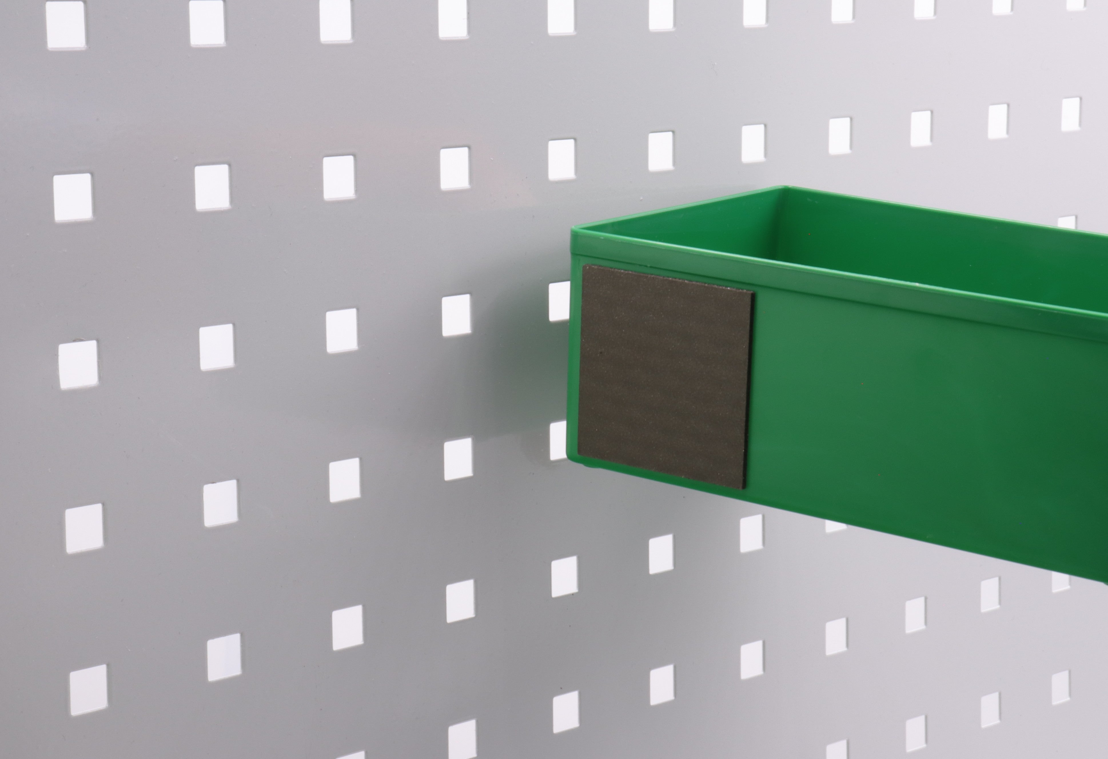 4 Stk. Neodym Magnete (extra stark) für Lochwand, Maße: 50x50x1,5 mm, selbstklebend, extra starke Haftkraft